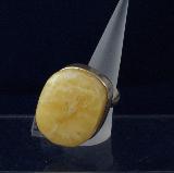 Кольцо из янтаря в серебре
